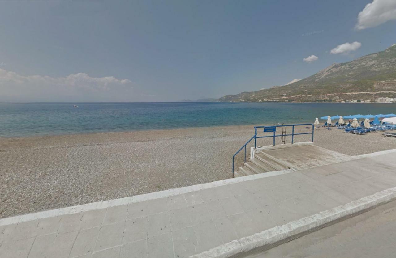 Loutraki Μοναδικής Θέσης Διαμέρισμα Στη Θάλασσα Bagian luar foto